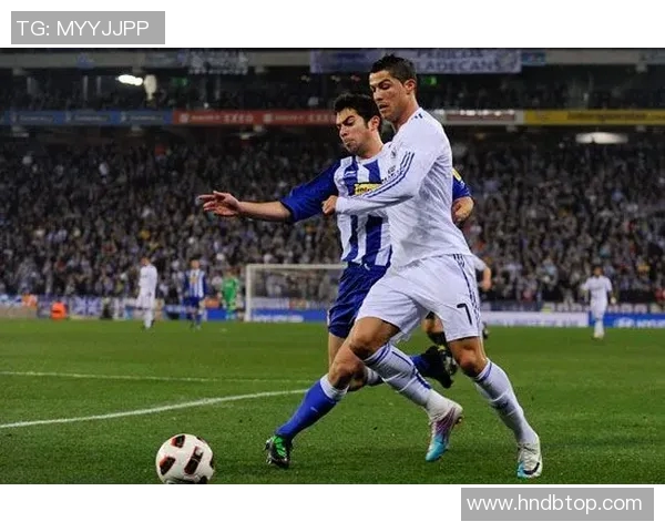 全面解析足球明星C罗的训练技巧与职业生涯发展教程 全面解析足球明星C罗的训练技巧与职业生涯发展教程