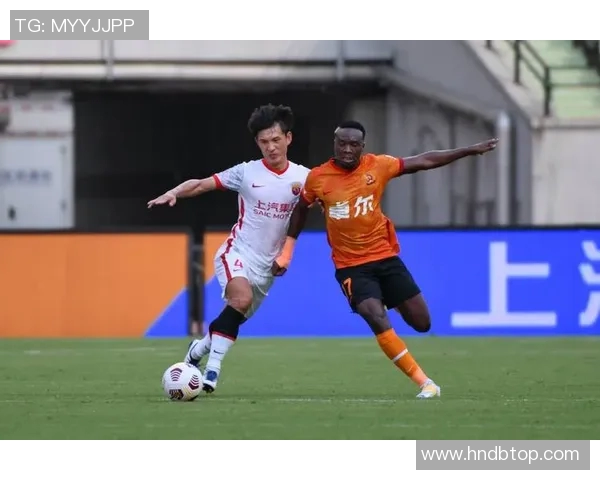 武汉足球队逆袭之路:选拔赛中的拼搏与荣耀之旅 武汉足球队逆袭之路:选拔赛中的拼搏与荣耀之旅